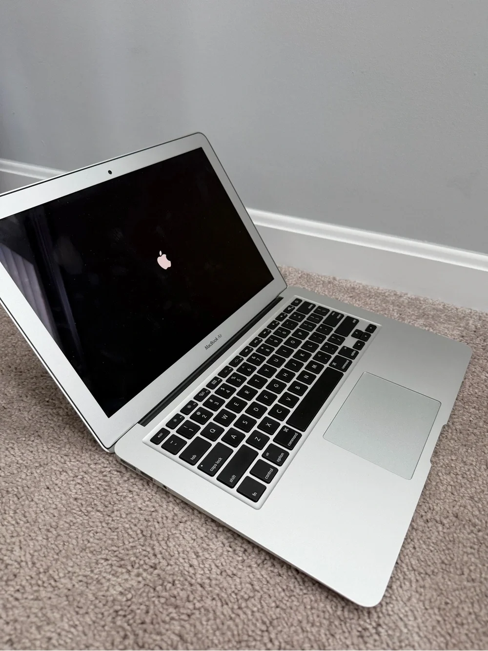 Apple MacBook Air A1466 13.3